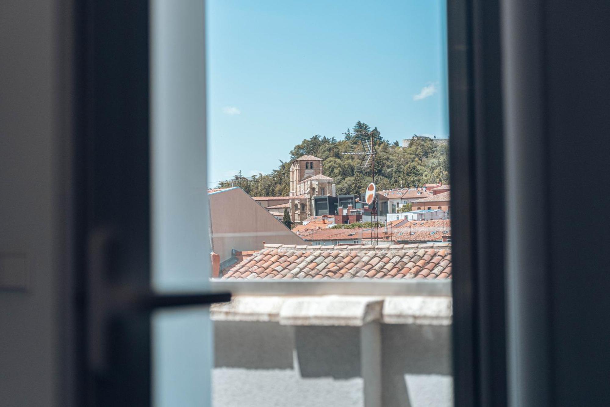 Burgo Apartamentos La Moneda מראה חיצוני תמונה